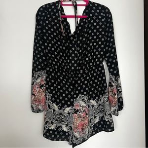 BLACK & PRINT ROMPER